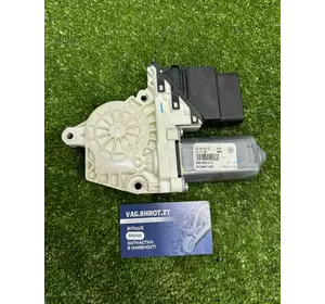 Моторчик склопідйомника задній 3C0959703B Моторчик склопідйомника задній 3C0959703B