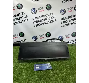 Подушка безпеки колін Passat B8 3G1880841G Подушка безпеки колін Passat B8 3G1880841G