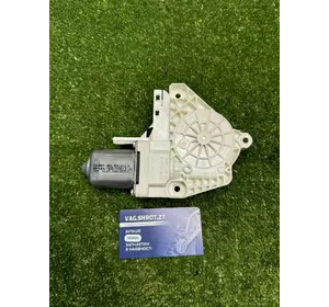 Моторчик склопідйомника задній 8K0959812A Моторчик склопідйомника задній 8K0959812A